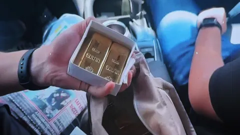 เปิดคลิปวิดีโอมัด "บิ๊กโจ๊ก" ติดสินบน ตำรวจลูกน้องเก่าพลิกลิ้น "ไทม์ไลน์" มีเส้นทางชัด