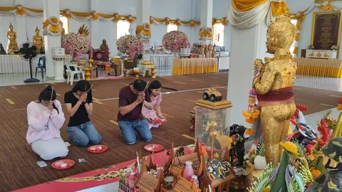 สายมูศรัทธา มาแก้บน "ไอ้ไข่" วัดบึงบา ไม่พลาดส่อง "เลขเด็ด 17/1/69" ลุ้นโชค