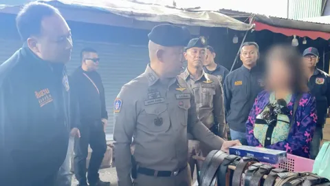 ตร.สระแก้ว ลุยตรวจค้นตลาดโรงเกลือ จับต่างด้าวชาวกัมพูชา - ยึดบุหรี่หนีภาษี