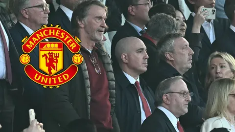 ไม่ต้องรอถึงซัมเมอร์ "โค้ชแชมป์โลก" พร้อมเป็นกุนซือแมนยู แบบถาวรทันที แถมซี้ผู้บริหาร