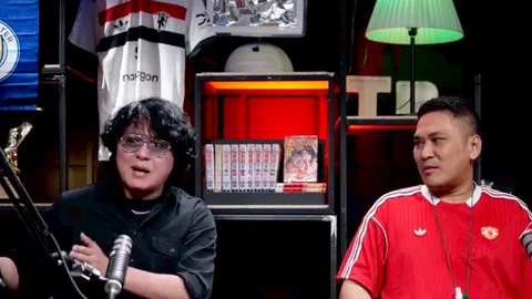 เม้ง ซัมเมอร์ฮิลล์ เตือนแรง! แมนยูฯ เอา โซลชาร์ กลับมาเหมือนถอยหลังลงคลอง (คลิป)