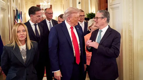 แข็งกร้าวระยะสั้นหรือระยะยาว?