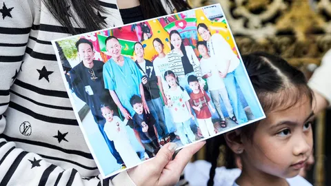 “โอ๊ค-เอม-อิ๊งค์” หอบลูกๆเยี่ยม “ทักษิณ” พร้อมหน้าลูกหลานใกล้ชิด 