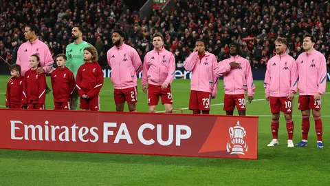 ไปดีกว่า "ดาวดัง" พร้อมลา "ลิเวอร์พูล" ม.ค. นี้ ถึงขั้นยอมลดค่าเหนื่อย