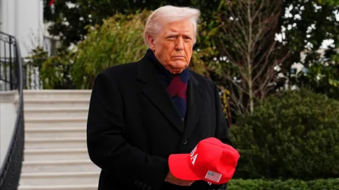 ทรัมป์ลั่นเจ๊งแน่ หากศาลฎีกาสั่งคว่ำกำแพงภาษี ชี้ต้องชดเชยนับล้านล้าน