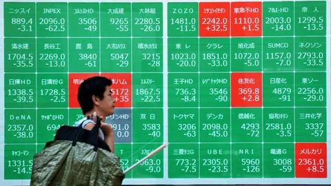 หุ้นโตเกียวพุ่งทุบสถิติ นิกเคอิทะลุ 53,000 จุด นักลงทุนเก็งนายกฯ ประกาศยุบสภา เร่งอัดฉีดเศรษฐกิจ