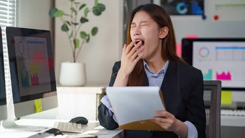 ฝุ่น PM2.5 ทำให้อ่อนเพลีย เปิด 5 วิธีแก้สมองล้าระหว่างวัน ฉบับชาวออฟฟิศ