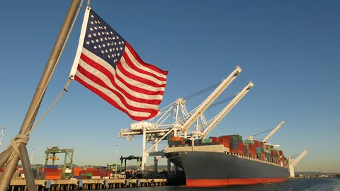 สรท. ชี้ไม่ว่าคำตัดสินคดีภาษีทรัมป์จะออกมาแบบไหน ก็เสี่ยงโดนเก็บภาษีรูปแบบอื่น