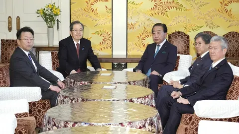 พรรคฝ่ายค้านญี่ปุ่นผนึกกำลัง จับมือตั้งพรรคใหม่สู้ศึกเลือกตั้ง