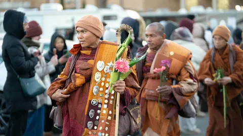 83 วันบนเส้นทางศรัทธา คณะพระสงฆ์เดินธุดงค์ข้ามรัฐ Walk for Peace ถึงนอร์ทแคโรไลนาแล้ว