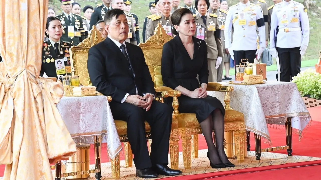 ในหลวง พระราชินี ทรงรับผู้บาดเจ็บ-เสียชีวิต เหตุเครนถล่มพระราม 2 ไว้ในพระบรมราชานุเคราะห์