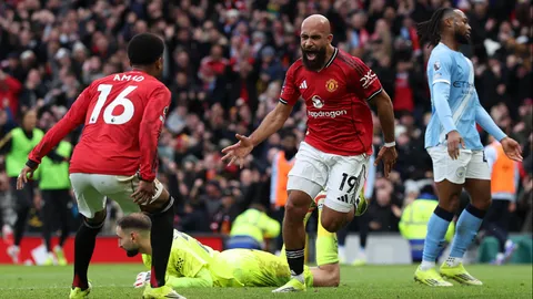 สุดยอดมาก "เอ็มเบอโม่" เผย 2 สาเหตุ แมนยู พลิกฟอร์มชนะ แมนซิตี้ จี้ท็อป 4 พรีเมียร์ลีก