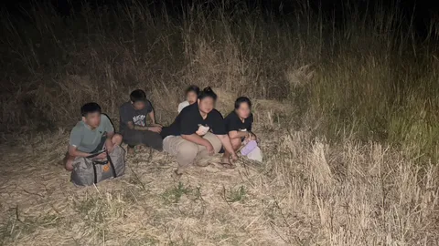 กกล.บูรพา สกัดจับคนไทย 5 คน ลักลอบเข้าเมือง หลังถูกเลิกจ้างจากเว็บพนันปอยเปต