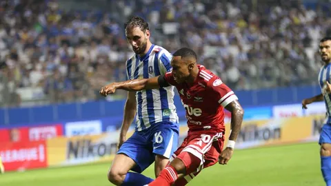 ผลบอลวันนี้ สองใบแดงเปลี่ยนเกม! บีจี ปทุม 9 คน ต้านไม่ไหว เปิดรังพ่ายทรู แบงค็อก