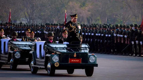 ผบ.ทบ. นำสวนสนามวันกองทัพบก เปล่งคำสัตย์ ปกป้องชาติ ศาสน์ กษัตริย์ และประชาชน