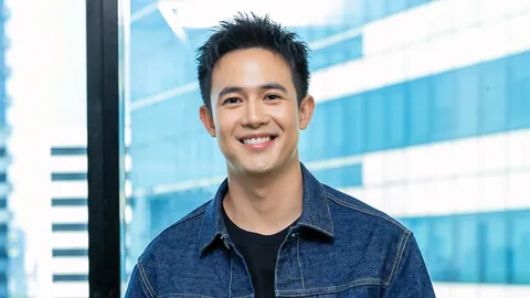 แฮปปี้เว่อร์ "แชมป์ ชนาธิป" รีวิวชีวิตคบ “แซมมี่” ดีมากจนไม่มีคำนิยามอื่น คุยอนาคตแต่ไม่รีบร้อน