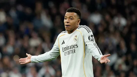 ไม่ทนอีกต่อไป! เอ็มบัปเป้ สวนกลับแฟนมาดริด หลังโห่ใส่นักเตะตัวเอง