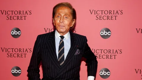 วาเลนติโน ตำนานดีไซเนอร์อิตาลี เสียชีวิตแล้วในวัย 93 ปี