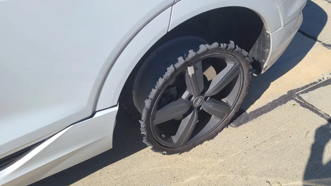 ยางระเบิดเกิดขึ้นได้ วิธีควบคุมรถยนต์เมื่อเกิดยางระเบิด! 