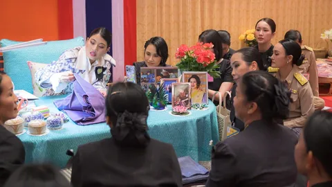 “เจ้าฟ้าสิริวัณณวรีฯ” เสด็จทอดพระเนตรนิทรรศการ และการจัดแสดงผลงานภูมิปัญญาผ้าไทย