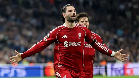 ไม่ใช่เรื่องฟลุค! โซบอสซ์ไล เฉลยเบื้องหลังฟรีคิกลอดกำแพง เกมบุกชนะมาร์กเซย