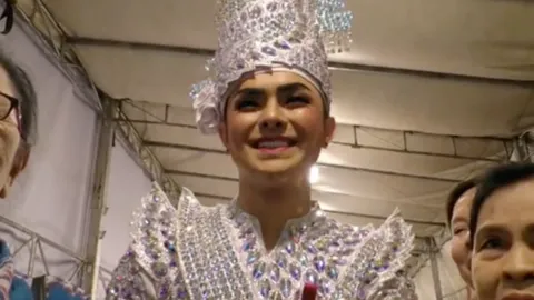 "แบงค์ ศรราม" เล่าที่มาถูกลอตเตอรี่ 102 ใบ แถมใจดีให้ "เลขเด็ดงวดนี้" ไปลุ้นโชค