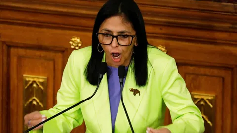 รักษาการผู้นำเวเนฯ ลั่น “พอกันที” กับคำสั่งของสหรัฐฯ ขอแก้ไขความขัดแย้งภายในเอง