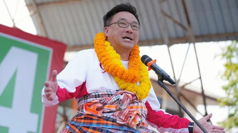 จากดราม่า-ดาต้า