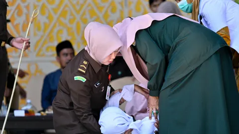 อาเจะห์เฆี่ยนคู่รักคนละ 140 ครั้ง ฐานมีเพศสัมพันธ์นอกสมรส–ดื่มแอลกอฮอล์ 