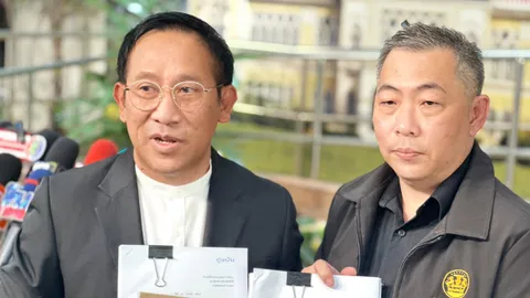 ทนาย “บิ๊กโจ๊ก” ยื่นหนังสือ “นายกฯ” ขอช่วยส่งกฤษฎีกา ยันความเห็นปมคดีสินบนทองคำ