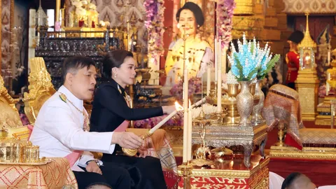 ในหลวง-พระราชินี เสด็จฯพระราชพิธีทรงบำเพ็ญพระราชกุศลสตมวารพระบรมศพ "สมเด็จพระพันปีหลวง"