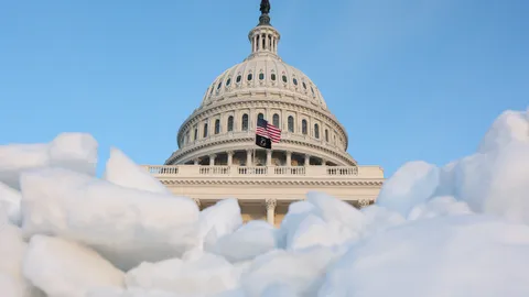 สหรัฐฯ ชัตดาวน์บางส่วน คองเกรสอนุมัติงบประมาณไม่ทัน