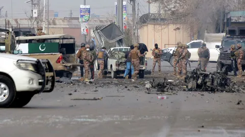 กองทัพปากีสถาน ปะทะเดือดกลุ่มติดอาวุธ ดับรวม 125 ศพ