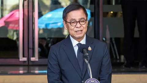 "สีหศักดิ์" หวังหยุดยิงยั่งยืน กองทัพภาคที่ 2-กัมพูชา เจรจาสันติ 6 ข้อ