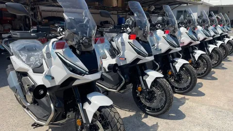 โซเชียลฮือฮา รถจักรยานยนต์งานจราจรคันใหม่ Honda X-ADV 750 บิ๊กสกู๊ตเตอร์สายลุย