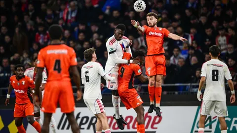 ผลบอลเมื่อคืน สรุปผลบอลต่างประเทศ 5 รายการ เมื่อคืนที่ผ่านมา 5 ก.พ. 69