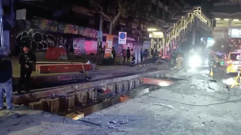 ดินสไลด์ทับคนงานดับ ในอุโมงค์ร้อยสายไฟลงใต้ดิน ย่านบางนา ใช้เวลากู้ร่างกว่า 1 ชม.