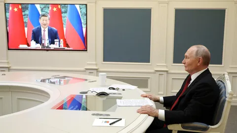 สี จิ้นผิง–ปูติน วิดีโอคอลตอกย้ำสัมพันธ์ จีน–รัสเซีย ท่ามกลางสถานการณ์นานาชาติปั่นป่วน