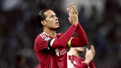 เรียบร้อย "ลิเวอร์พูล" ตัดสินใจแล้วกับ "ฟาน ไดค์" หลังคว้า "ฌักเก้ต์" เสริมแนวรับ