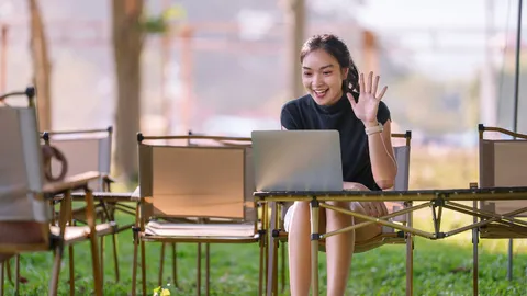 รู้จัก "Work-Life Blend" เทรนด์ทำงานยุคใหม่ที่เชื่อว่า ชีวิตกับงานคือเรื่องเดียวกัน