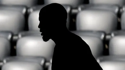 นักฟุตบอลทีมดัง เปิดโรงแรมอ้างทำกายภาพ แต่แอบพาสาวเข้าห้อง สุดท้ายภรรยาจับได้