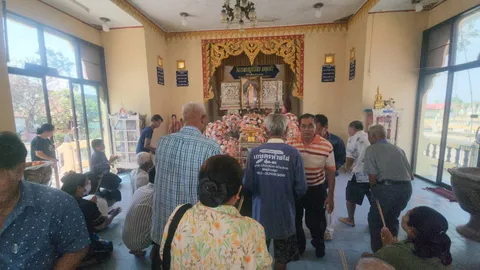 คอหวยขอพร “หลวงพ่อศรีไพร” ศพไม่เน่าเปื่อย ยิ้มได้เลขเด็ดตรงใจ ไปลุ้นโชคงวดนี้