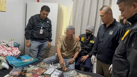 มอมยาปลดทรัพย์ ลงมือในรถเมล์ รองจ๋อ-สารวัตรแจ๊ะ แกะรอยรวบเดนคุก ล็อกเป้าเน้น “คนแก่”