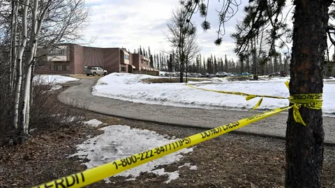 ตำรวจแคนาดา เผยชื่อมือปืนหญิงข้ามเพศ กราดยิง 2 จุด คร่า 8 ศพ เจ็บ 25 ราย