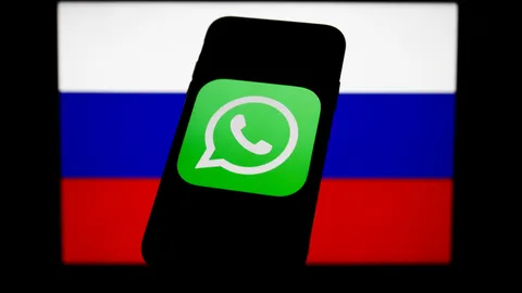 รัสเซียเดินหน้าบล็อก WhatsApp ตัดขาดผู้ใช้งานกว่า 100 ล้านคน บีบใช้แอปฯ รัฐเพื่อสอดแนม