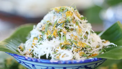 เปิดสูตรขนมดอกโสนดีกรีรางวัล จากร้านคำอ้อน ขนมไทย จังหวัดพระนครศรีอยุธยา