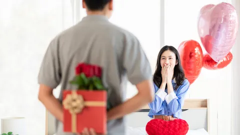 วาเลนไทน์ 2569 รวมวิธีเซอร์ไพรส์แฟนแบบ Last Minute ลืมจองร้าน ลืมซื้อของ ทำไงให้รอดและดูตั้งใจ