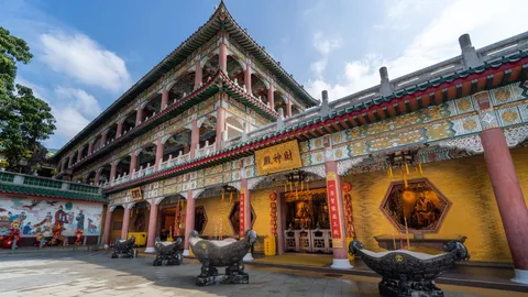 ตรุษจีน 69 นี้ แจกพิกัดมูฮ่องกง พาไหว้เทพประจำปีเกิด เสริมดวงให้ปัง แก้ชงให้รอด