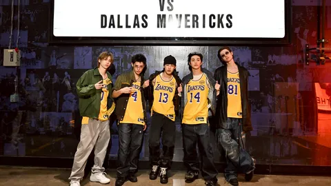 CORTIS สร้างประวัติศาสตร์ K-pop วงแรกขึ้นโชว์เวทีพักครึ่ง NBA All-Star ในฐานะ "Friends of the NBA"