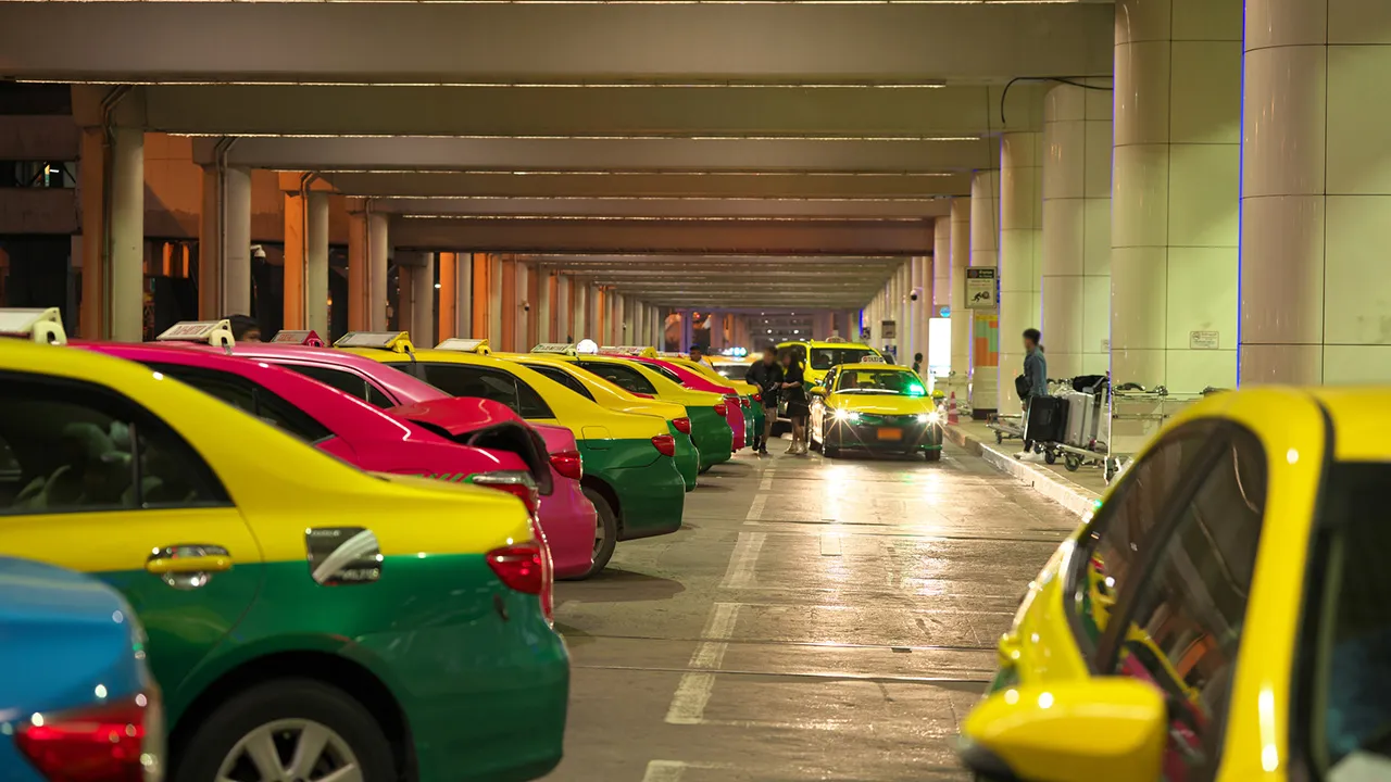 สนามบินดอนเมือง เข้มจัดระเบียบรถรับจ้างสาธารณะ แยกจุดบริการ Taxi-Grab-CABB เริ่ม มี.ค. นี้